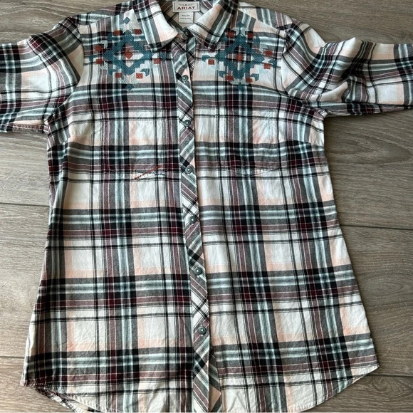 ARIAT BONNIE SPRINGS SHIRT IN  MULTI PLAID - Picture 6 of 16